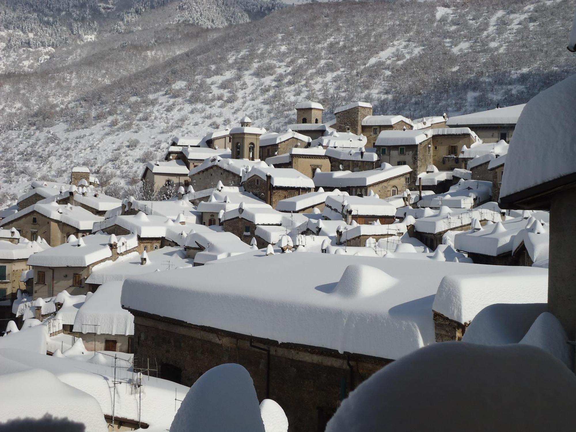 La Dimora Di D'Annunzio Bed & Breakfast Scanno Luaran gambar