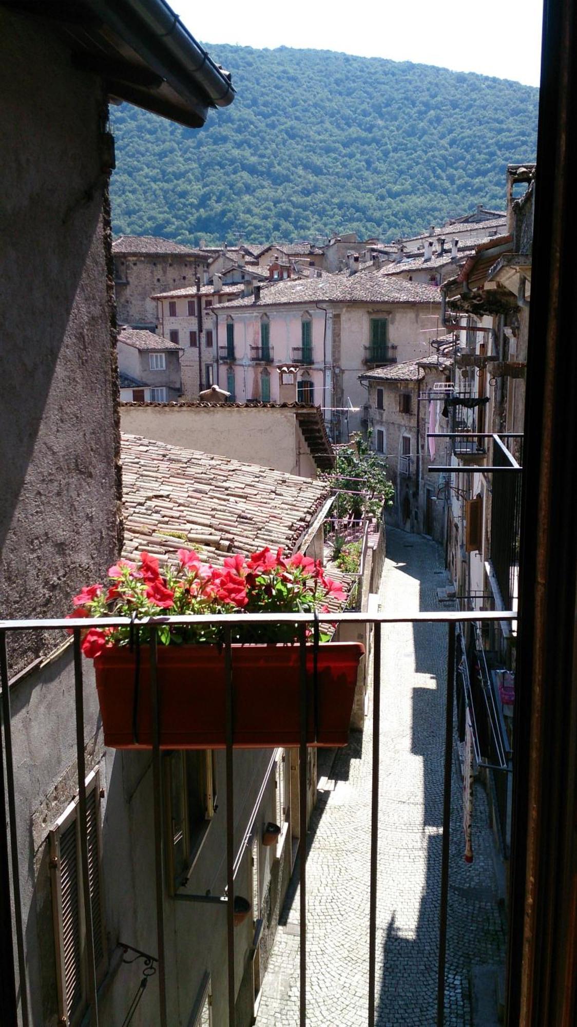 La Dimora Di D'Annunzio Bed & Breakfast Scanno Luaran gambar